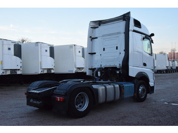 Tractor unit Mercedes-Benz Actros 5 1845 BigSpace: picture 4