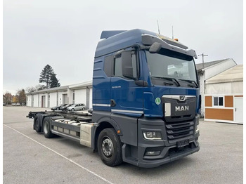 Cab chassis truck MAN TGX