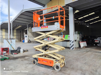 Scissor lift JLG