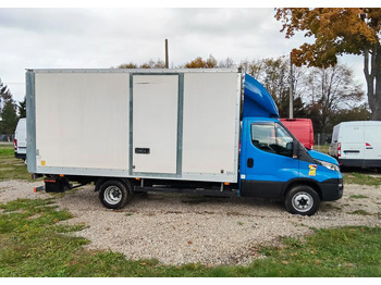 Box truck Iveco Daily 70C18: picture 4