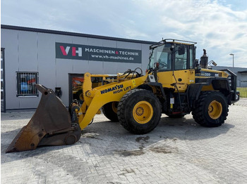 Wheel loader KOMATSU WA320