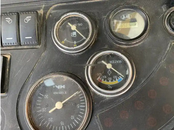 Backhoe loader High Quality Original Uk JCB 3CX excavator used wheel loaders 7 ton backhoe loader with good working condition in stock for sale: picture 4 Backhoe loader High Quality Original Uk JCB 3CX excavator used wheel loaders 7 ton backhoe loader with good working condition in stock for sale: picture 4