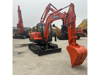 Crawler excavator DOOSAN DX60