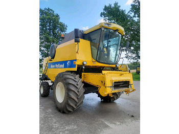 Combine harvester NEW HOLLAND TC series