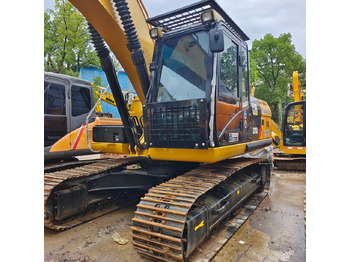 Crawler excavator CAT 320D2: picture 2