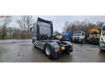 Tractor unit MAN 18.500 TGX Retarder, 2x Tank, Motorschaden !!: picture 3