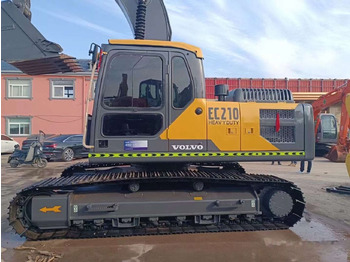 Crawler excavator Volvo EC210: picture 5