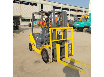 Diesel forklift KOMATSU FD30: picture 2 Diesel forklift KOMATSU FD30: picture 2