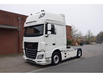 Tractor unit DAF XF 460
