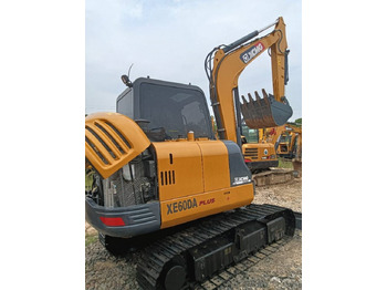 Mini excavator XCMG XD60DA: picture 5