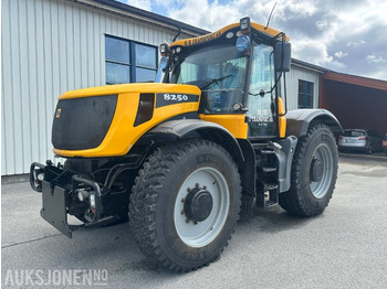 Farm tractor JCB Fastrac 4000