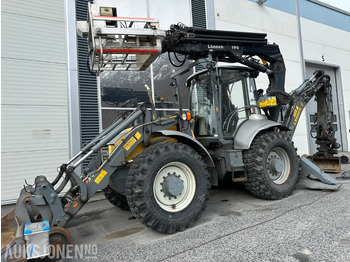 Backhoe loader