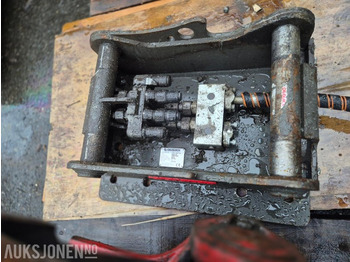 Attachment for Construction machinery 2022 OilQuick OQ60-4R, hurtigfeste-adapter: picture 2 Attachment for Construction machinery 2022 OilQuick OQ60-4R, hurtigfeste-adapter: picture 2