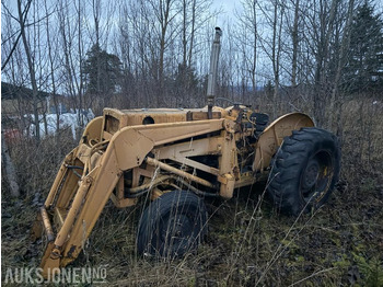 Farm tractor MASSEY FERGUSON 100 series