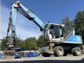 Excavator TEREX