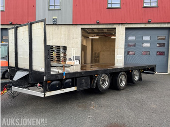 Trailer