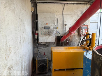 Construction equipment komplett grout/gyse og blandesystem montert i fots container: picture 5