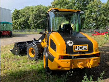 Wheel loader JCB 406 AGRI: picture 3