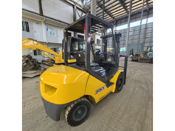 Leasing of Komatsu FD30 Forklift Komatsu FD30 Forklift: picture 4 Leasing of Komatsu FD30 Forklift Komatsu FD30 Forklift: picture 4