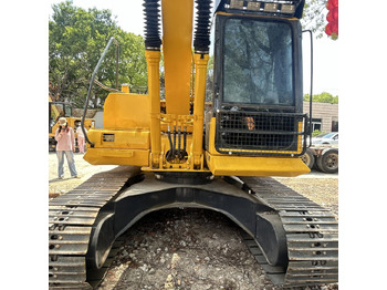Crawler excavator Komatsu PC130 Excavator: picture 4