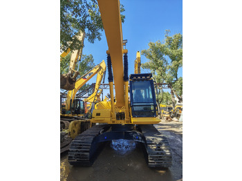 Crawler excavator Komatsu PC200-8 Excavator: picture 4