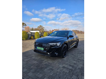 Car AUDI