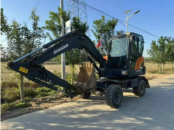 Mini excavator DOOSAN DX60