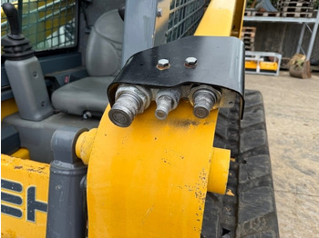 Crawler loader Gehl RT165: picture 5