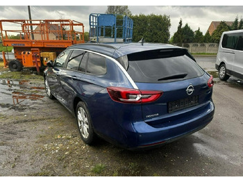Car OPEL