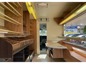 Vending truck Renault Master Autosklep pieczywa Sklep Gastronomiczny Food Truck Foodtruck 2009: picture 3