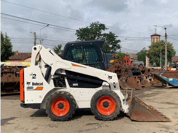 Skid steer loader Bobcat S 570: picture 5