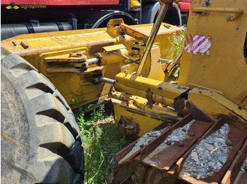 Bulldozer CAT D 6 R XL: picture 3