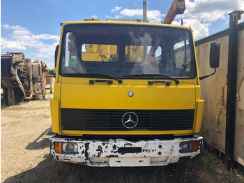 Construction machinery, Truck Mercedes-Benz 814: picture 2