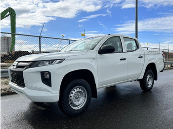 Pickup truck MITSUBISHI L200