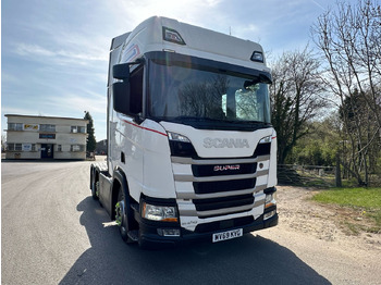 Tractor unit SCANIA R 450