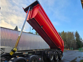 Tipper semi-trailer