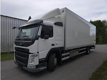 Box truck VOLVO FM 330