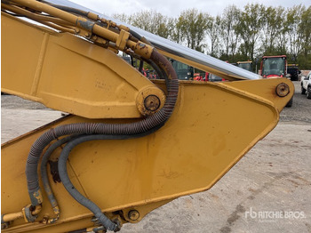 Crawler excavator 1994 Cat 320 Tracked Excavator: picture 3