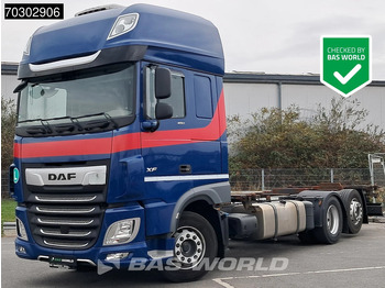 Container transporter/ Swap body truck DAF XF 480