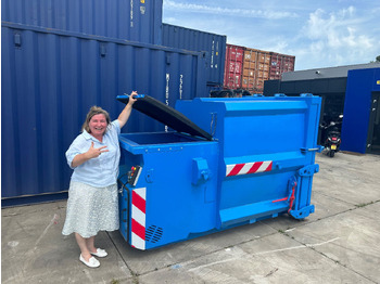 Garbage truck body