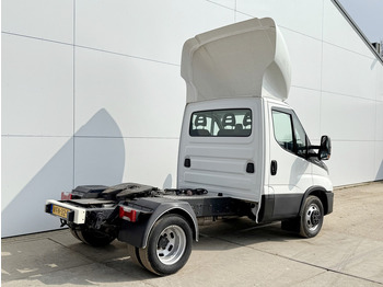 Tractor unit Iveco Daily 40C16 Automaat 8.796 kg GCW BE-Trekker BE-Combi Airco Cruise Control: picture 3