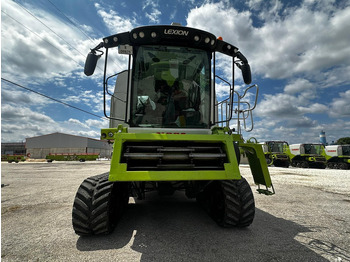 Combine harvester for transportation of food Claas Lexion 770 TT: picture 2