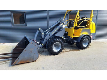 Compact loader EUROTRAC