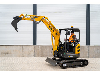 Crawler excavator SDLG ER626H: picture 4