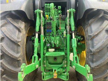 Farm tractor John Deere 6R 215: picture 5