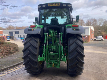 Farm tractor John Deere 6R 215: picture 4