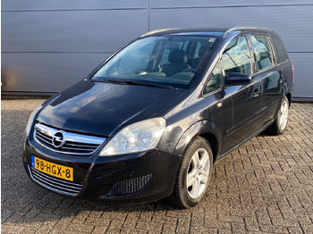 Car OPEL