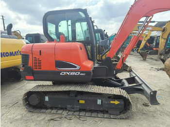 Crawler excavator DOOSAN DX60: picture 3