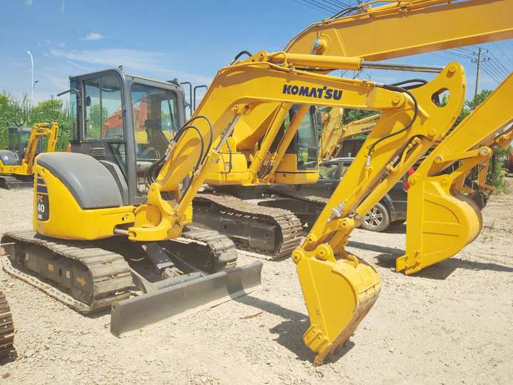 Mini excavator KOMATSU PC40