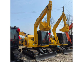 Crawler excavator KOMATSU PC70-8